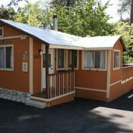 Sleepy Hollow Cabins And Hotel Crestline Buitenkant foto