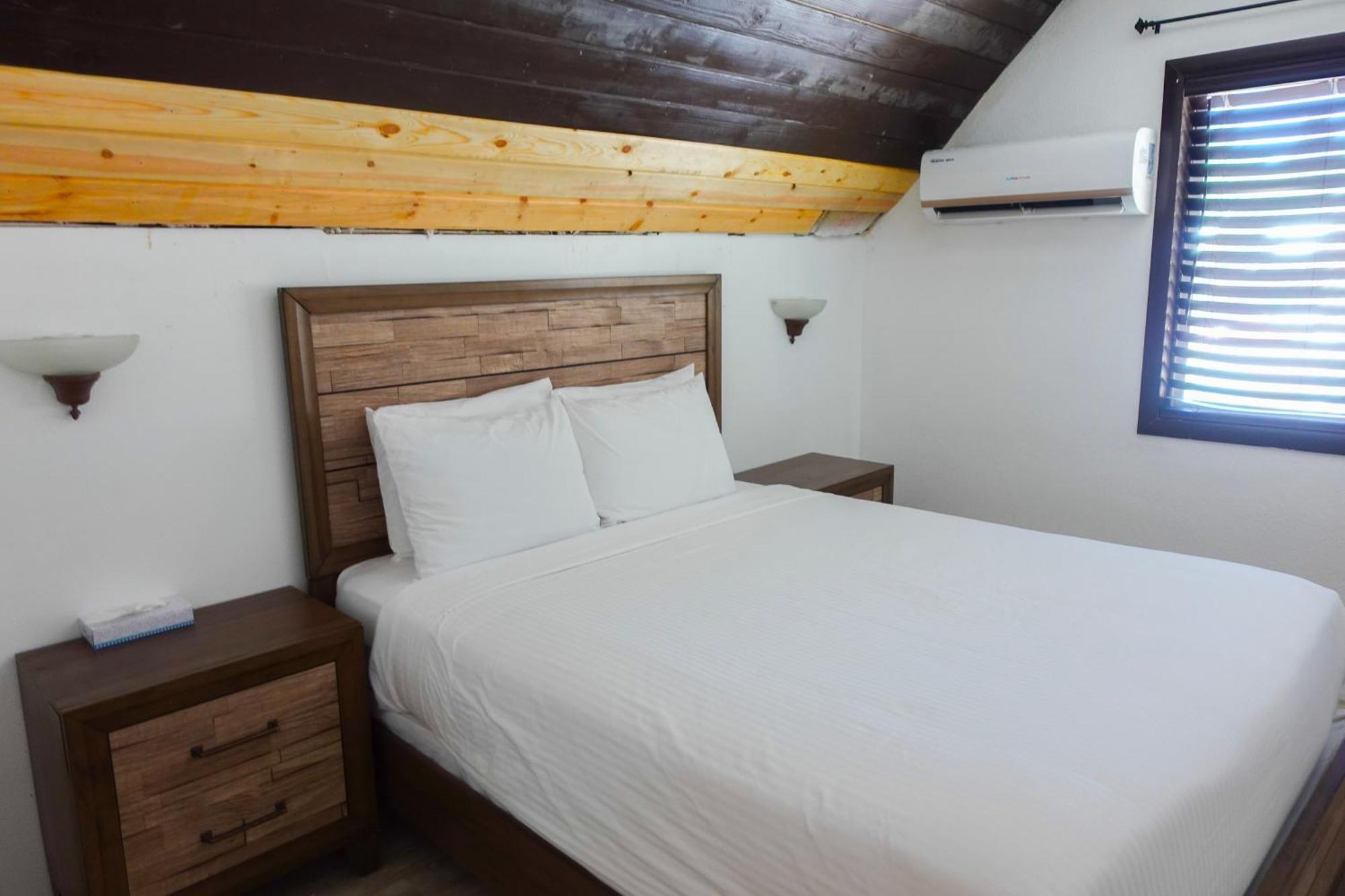 Sleepy Hollow Cabins And Hotel Crestline Buitenkant foto